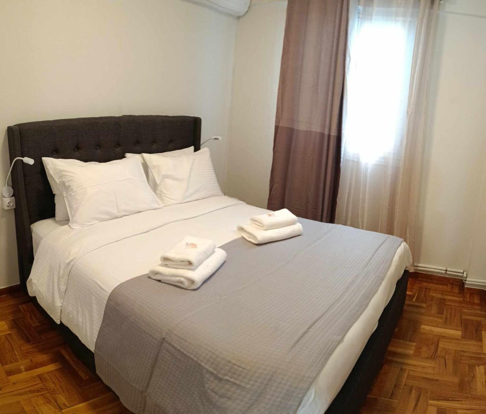 Caryatids Luxury Athen