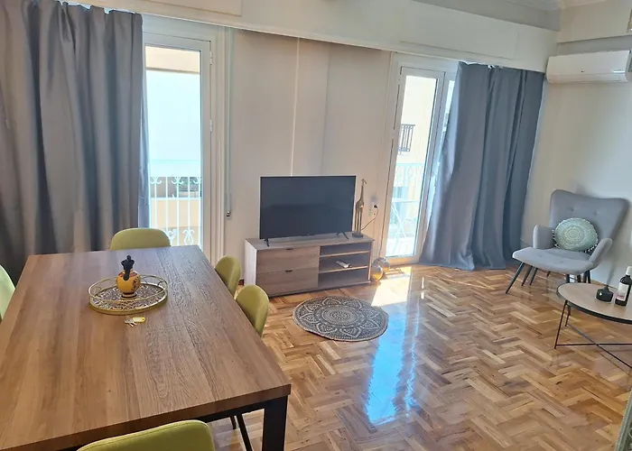 Caryatids Luxury Apartment